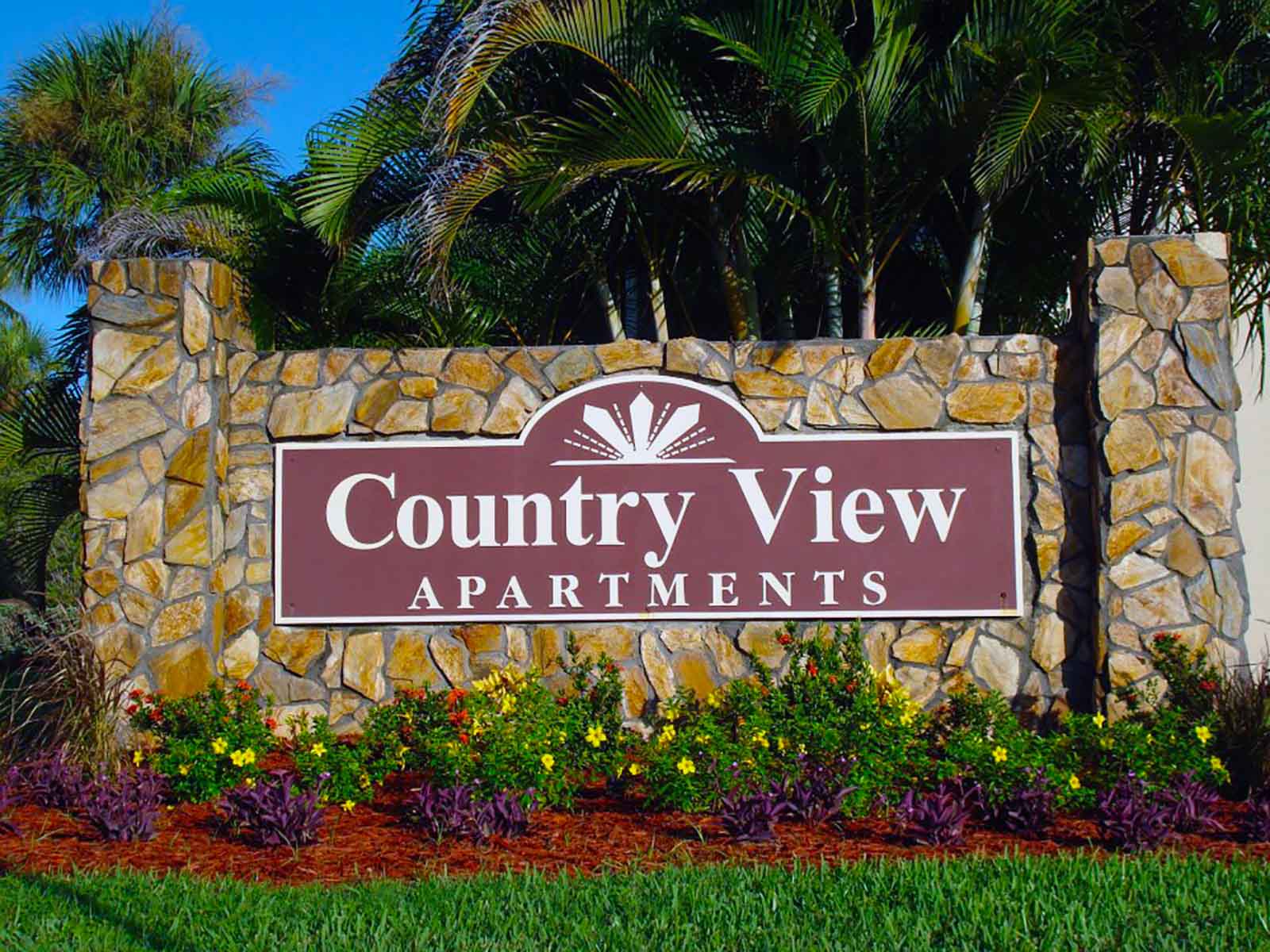 Country View Garden Homes in Ft. Myers FL Affordable Apartments Near
