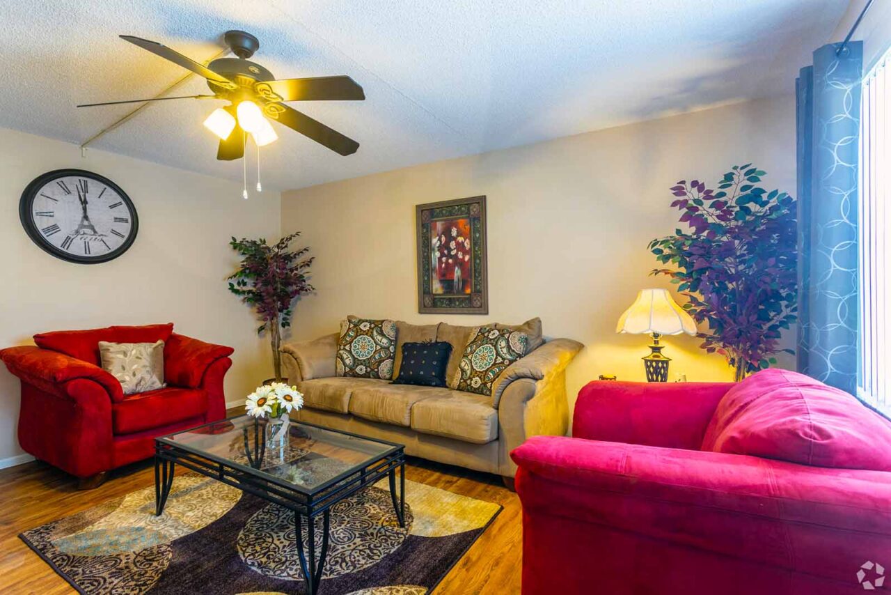 Country View Garden Homes in Ft. Myers FL Affordable Apartments Near